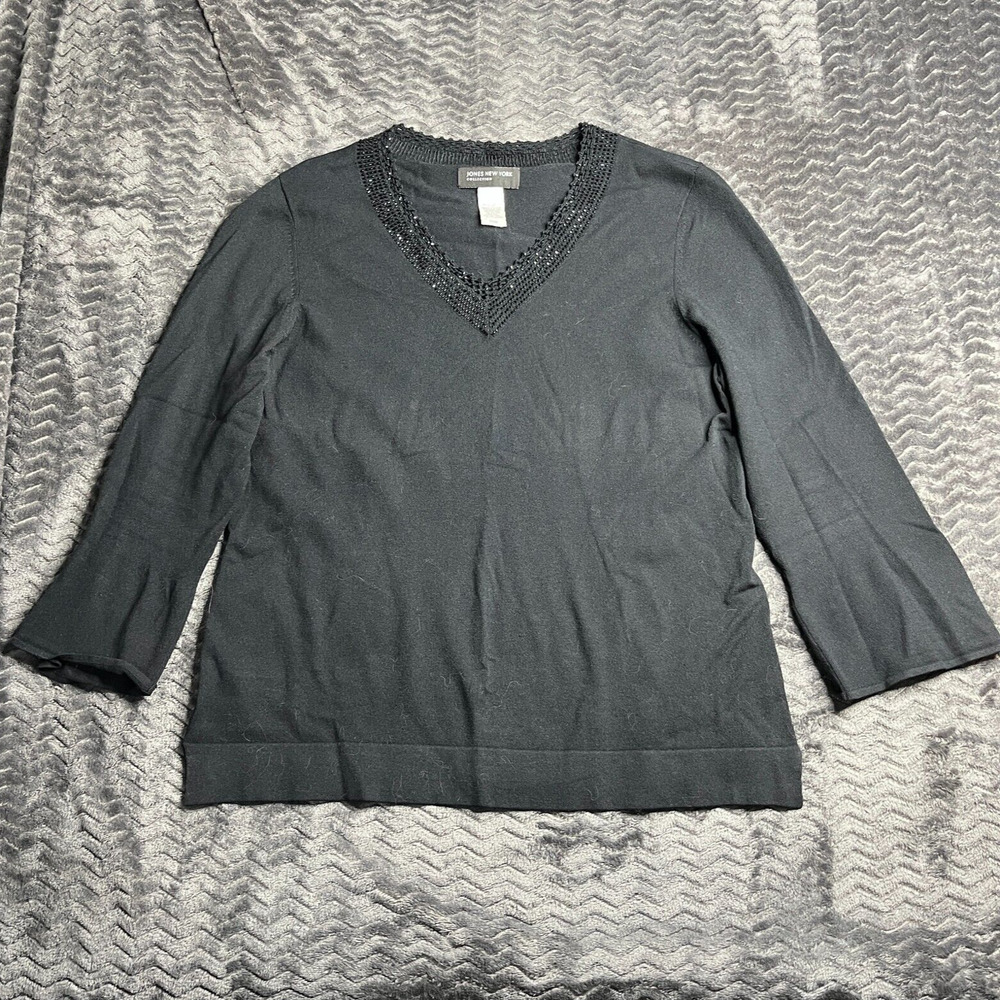 Jones New York Signature Woman Beaded V-Neck T-Shirt Size L